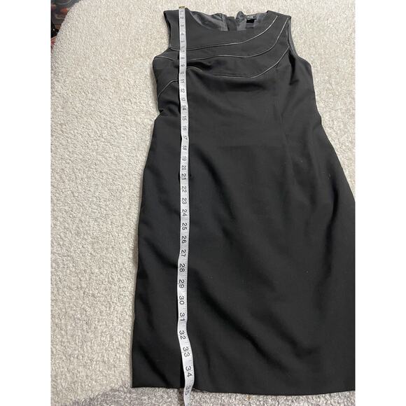 H&M Black knee length Sheath Dress Women's Size 8 Zipper design detail - lined! - Picture 3 of 8